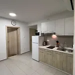 Pernjak Apartamento Mandre