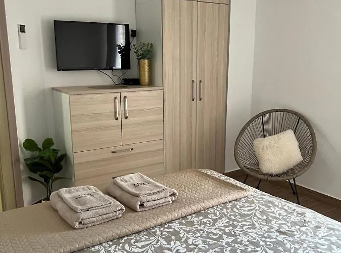 Pernjak Мандре