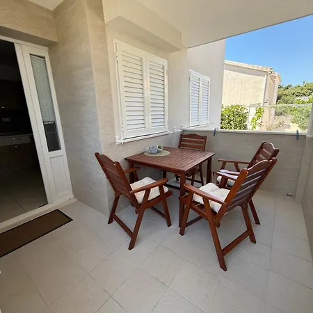 Pernjak Apartment *